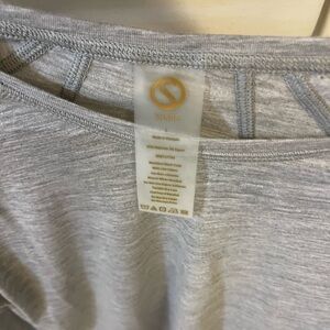 Gray SHAPE Activewear Top Women’s Large